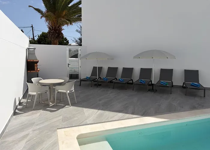 Casa Chloe Villa *